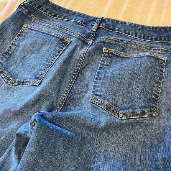 Eddie Bauer Curvy Bootcut Jeans - Picture 6 of 10